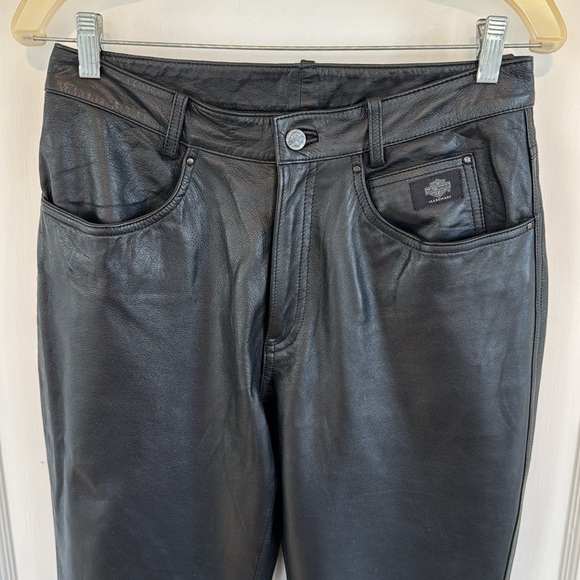 Harley Davidson Black leather pants. SZ 8 w/33" inseam. Great condition - Picture 3 of 6